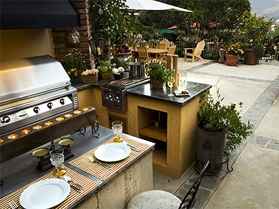 Outdoor Kitchens & BBQ's